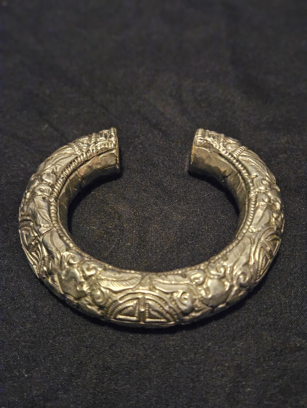 Antique Chinese Silver Repousse Cuff Bracelet Shou Lotus Export 78g Heavy